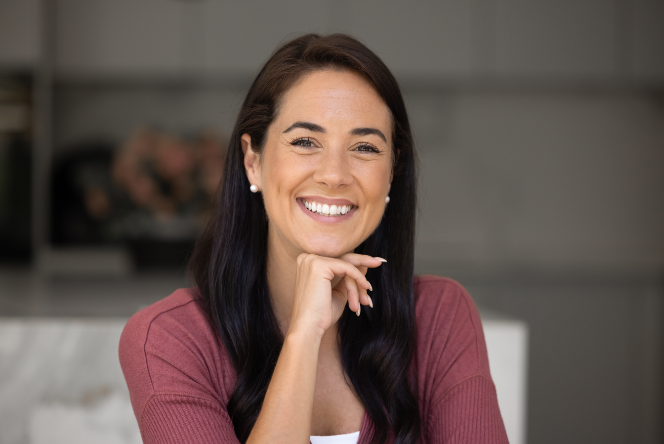 Alimentos que pueden manchar los dientes (y cómo evitarlo)